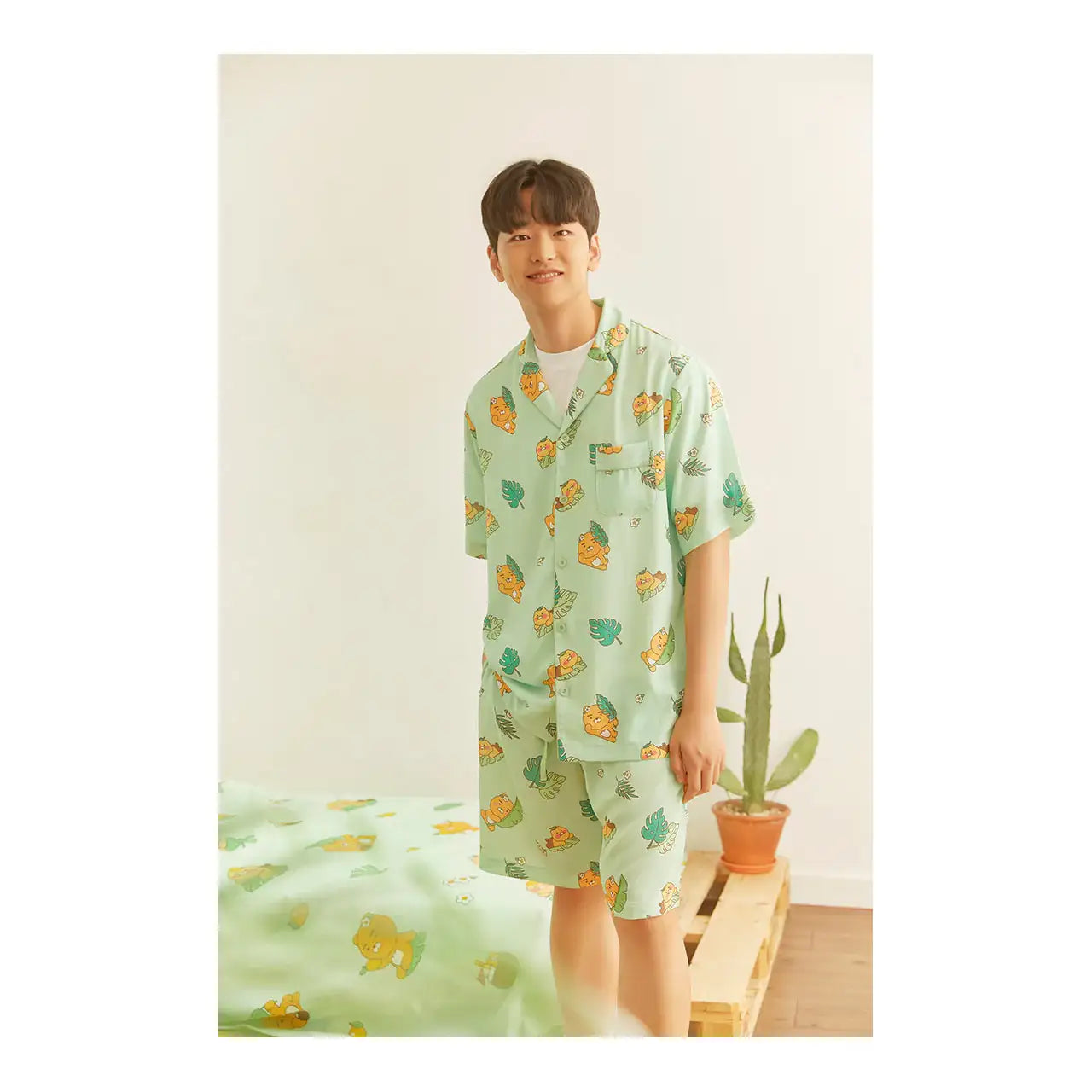 Kakao Friends - Ryan & Choonsik Leafy Summer Pajamas Set - Kakao Friends - Clothing - Harumio