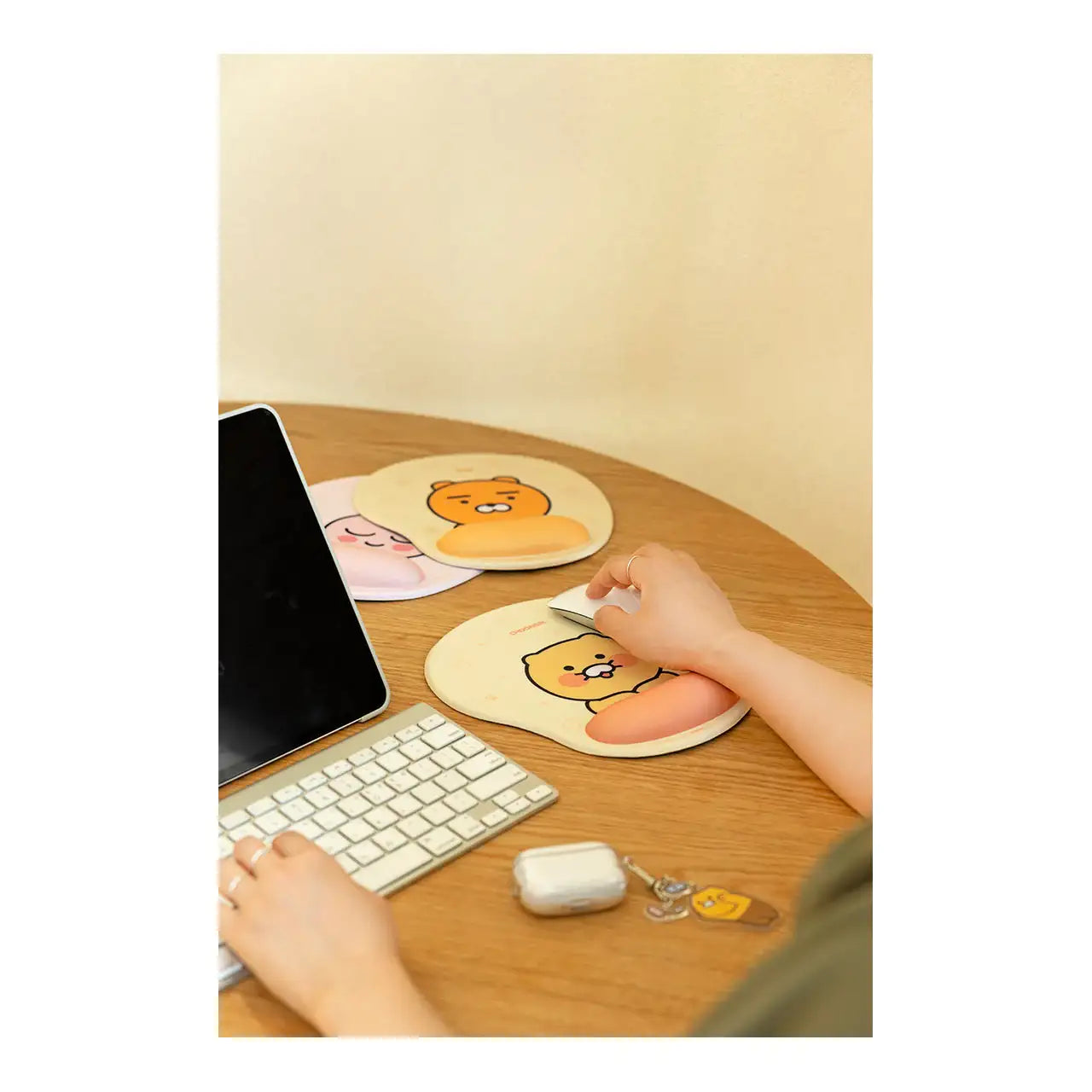 Kakao Friends - Choonsik Cushion Mouse Pad - Kakao Friends - Mouse Pads - Harumio