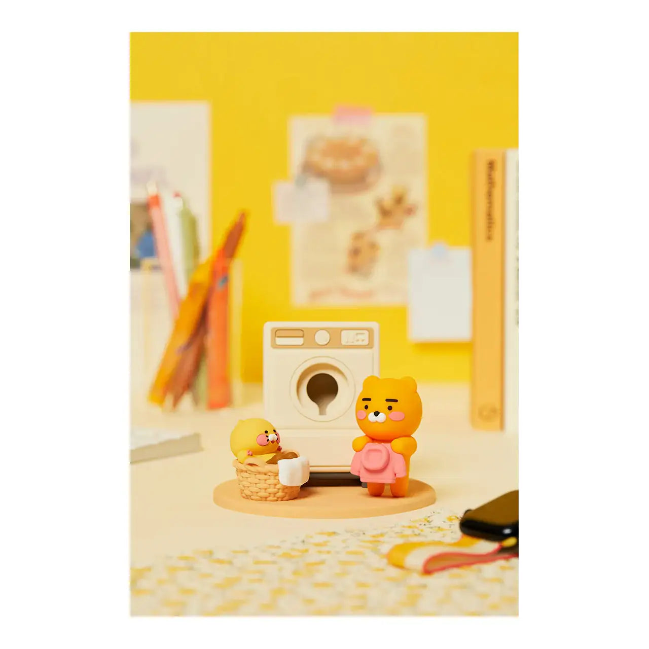 Kakao Friends - Ryan & Choonsik Smart Watch Charging Stand - Kakao Friends - Home & Living, Accessories - Harumio