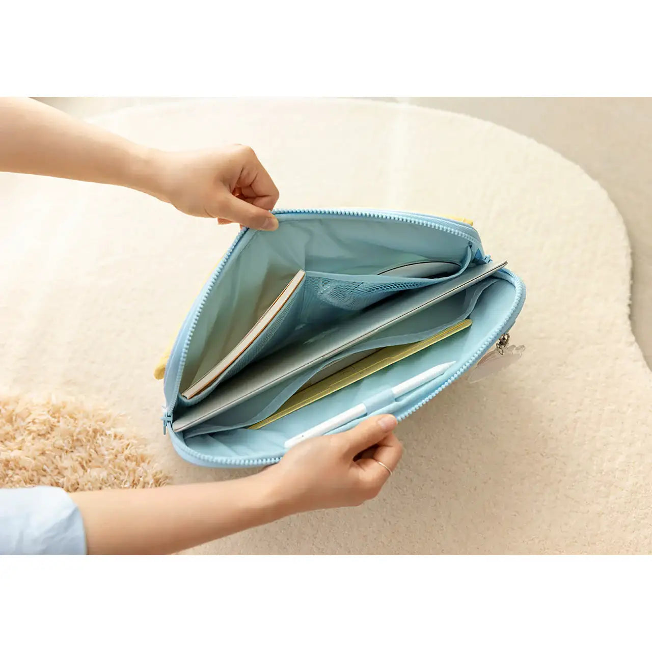 Kakao Friends - Choonsik 13" PVC Laptop Pouch - Kakao Friends - Accessories - Harumio