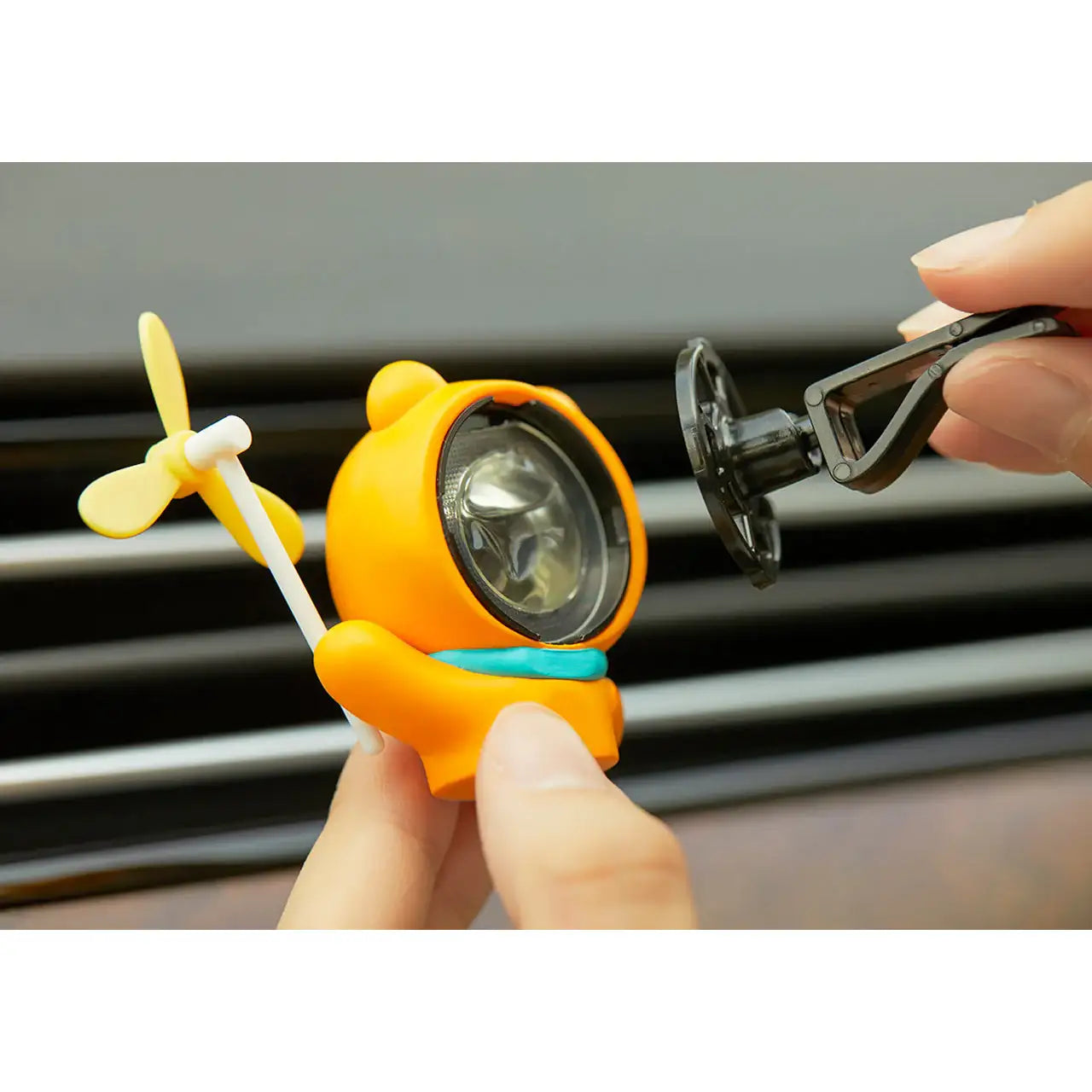 Kakao Friends - Windmill Car Air Freshener - Kakao Friends - Home & Living, Accessories - Harumio