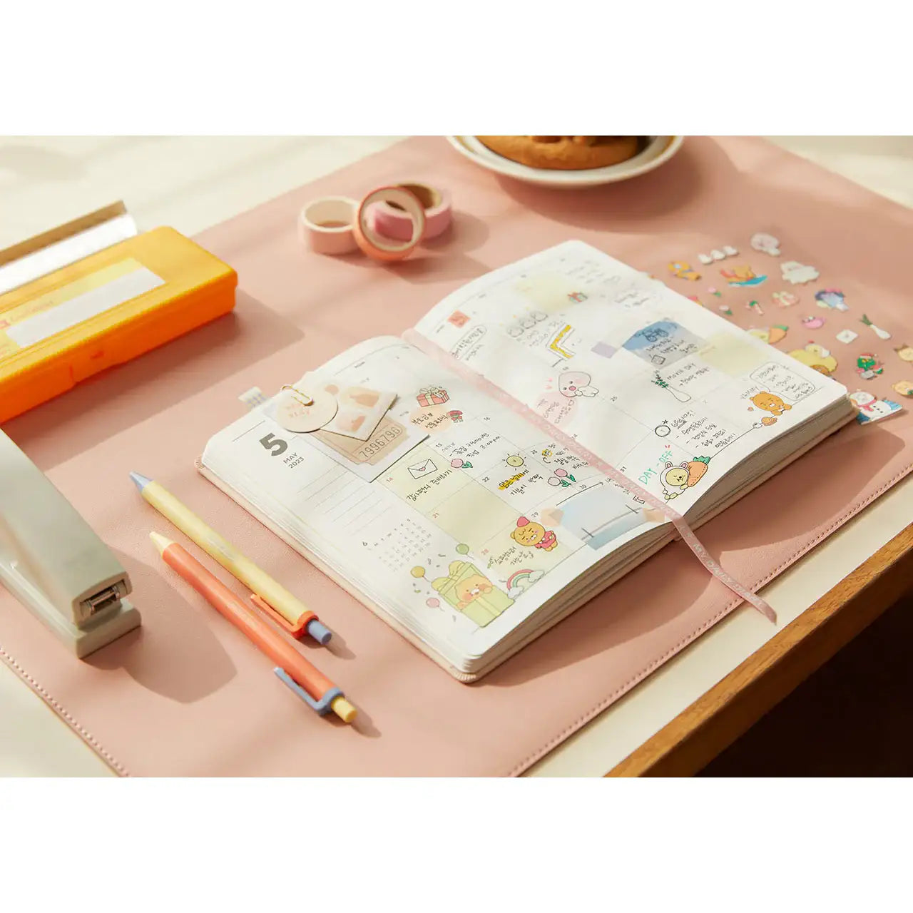 Kakao Friends - 2023 Daily Planner - Kakao Friends - Home & Living, Accessories - Harumio