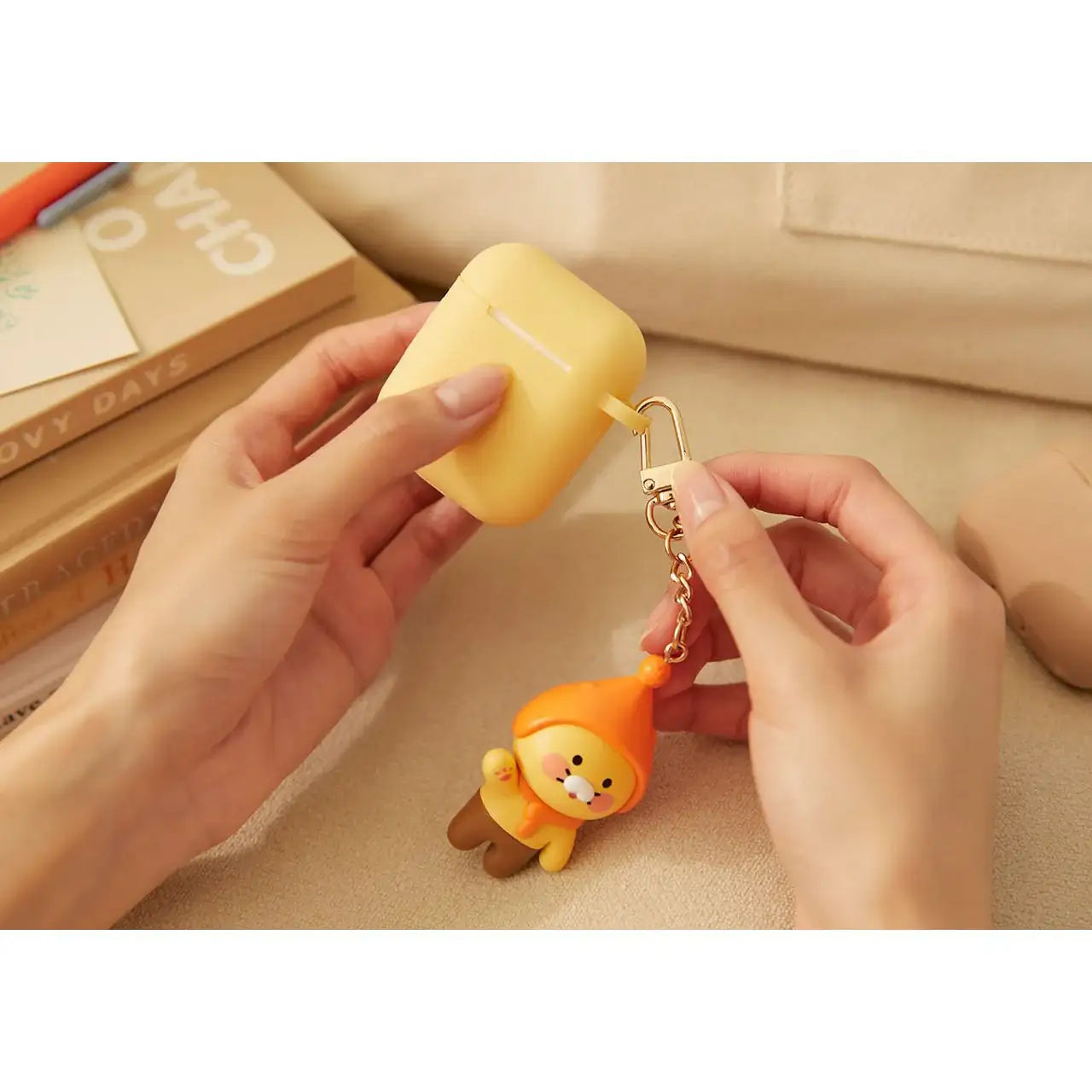 Kakao Friends - Choonsik Gokkal Hat Figure Keyring - Kakao Friends - Accessories - Harumio