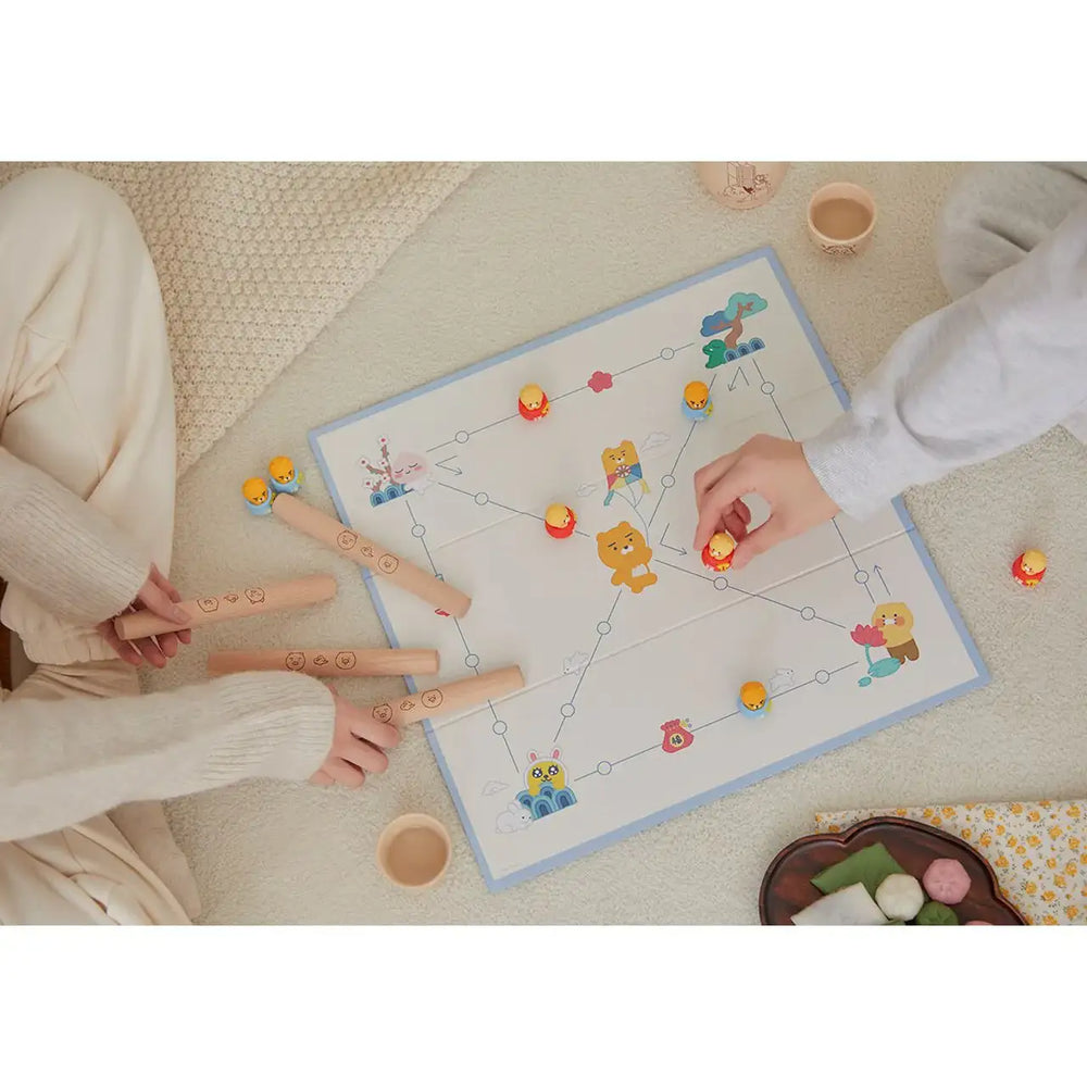 Kakao Friends - Ryan & Choonsik Yut Nori Game - Kakao Friends - Home & Living, Accessories - Harumio