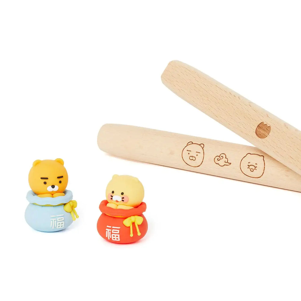 Kakao Friends - Ryan & Choonsik Yut Nori Game - Kakao Friends - Home & Living, Accessories - Harumio