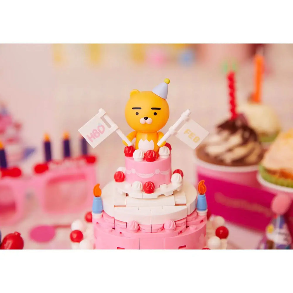 Kakao Friends - Ryan & Choonsik Cake Brick Figure