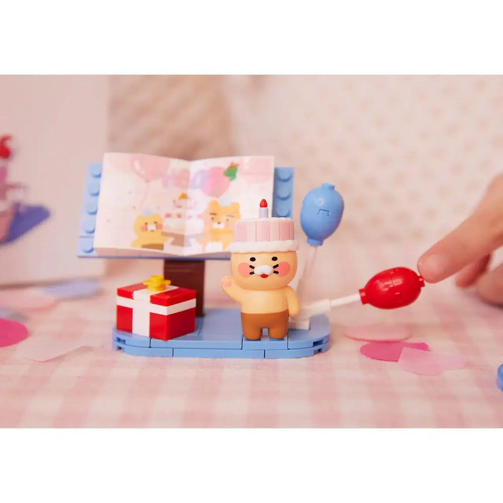 Kakao Friends - Ryan & Choonsik Cake Brick Figure