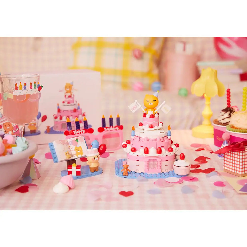 Kakao Friends - Ryan & Choonsik Cake Brick Figure - Kakao Friends - Home & Living, Accessories - Harumio