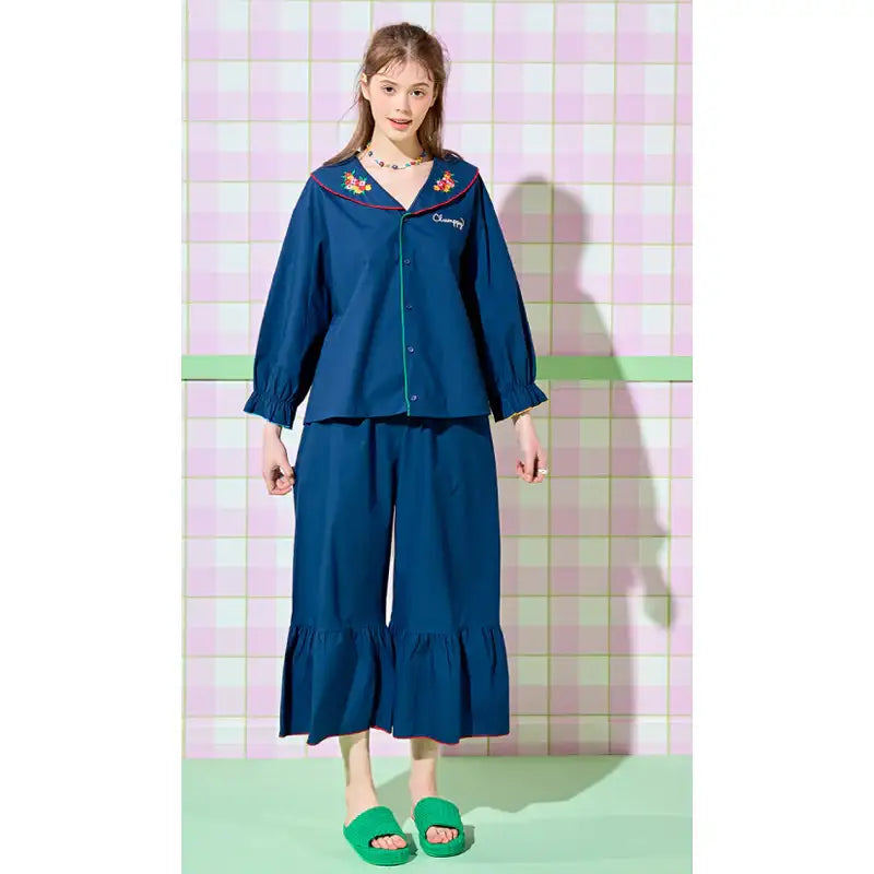 【Wiggle Wiggle】Hood Pajama SET Wiggle Wiggle - Don't Panic Hooded Pajama Set – Harumio