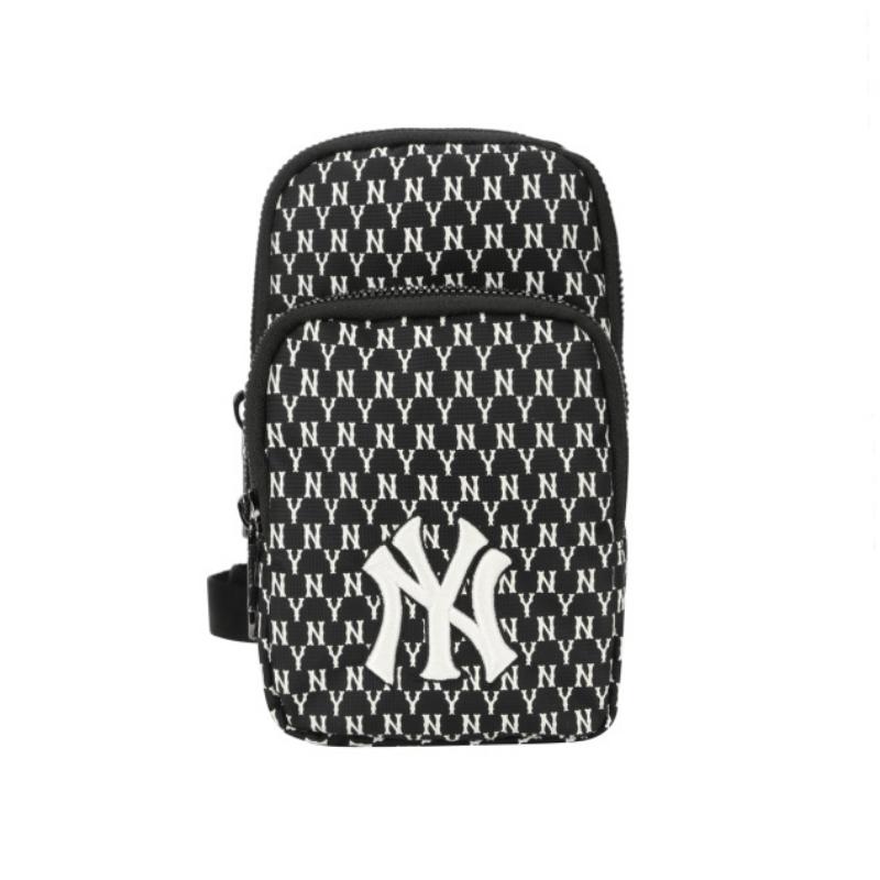  Túi MLB Monogram Mini Crossbody Bag New York Yankees
