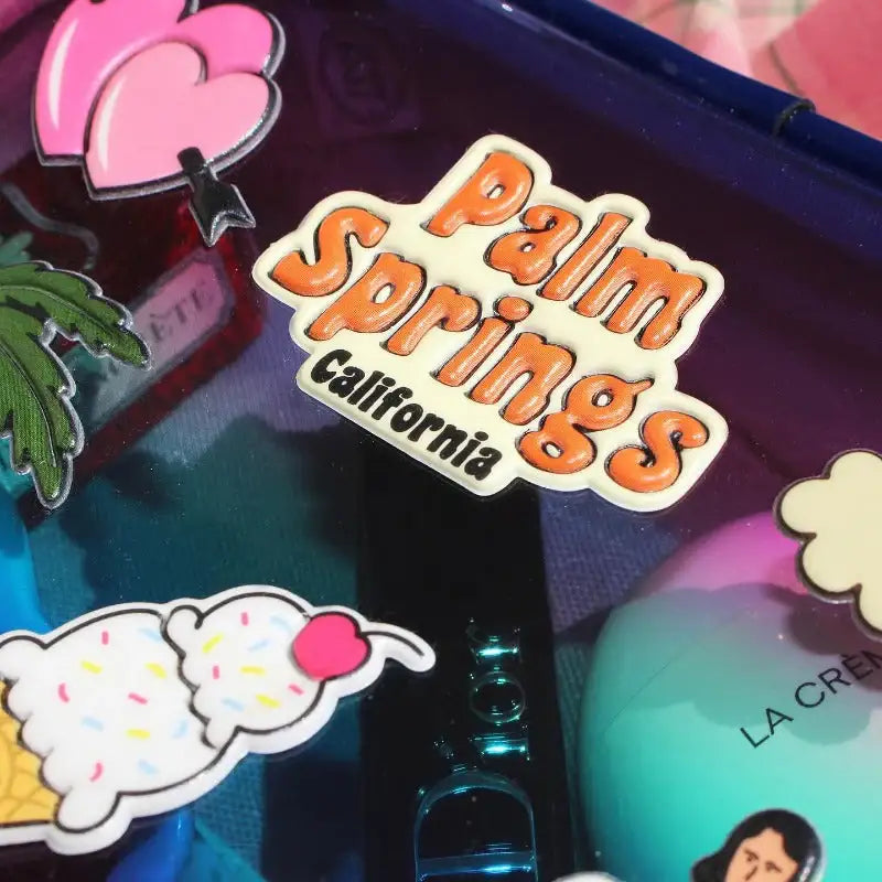 1537 - Enamel Pouch - 1537 - Travel Pouches - Harumio