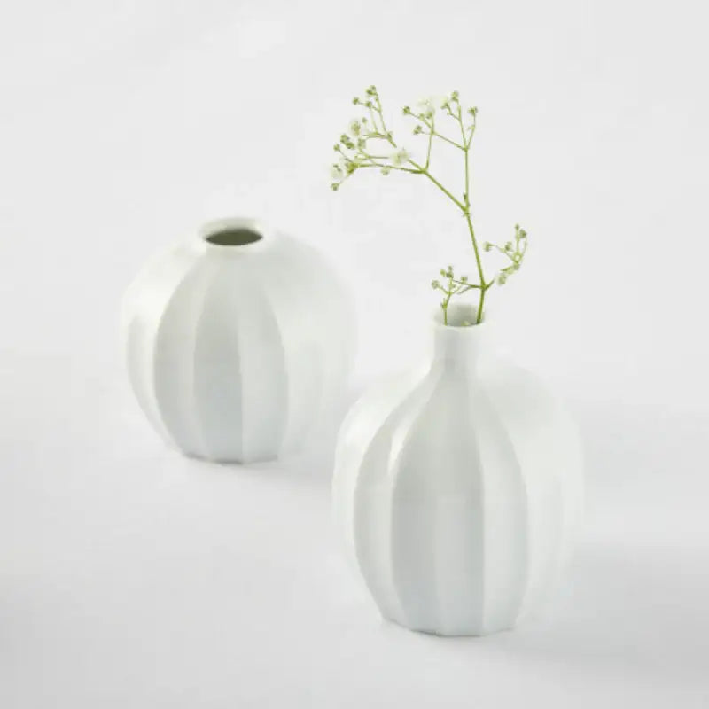Chaora - White Porcelain Angle Vase (M) - Chaora - Tableware - Harumio