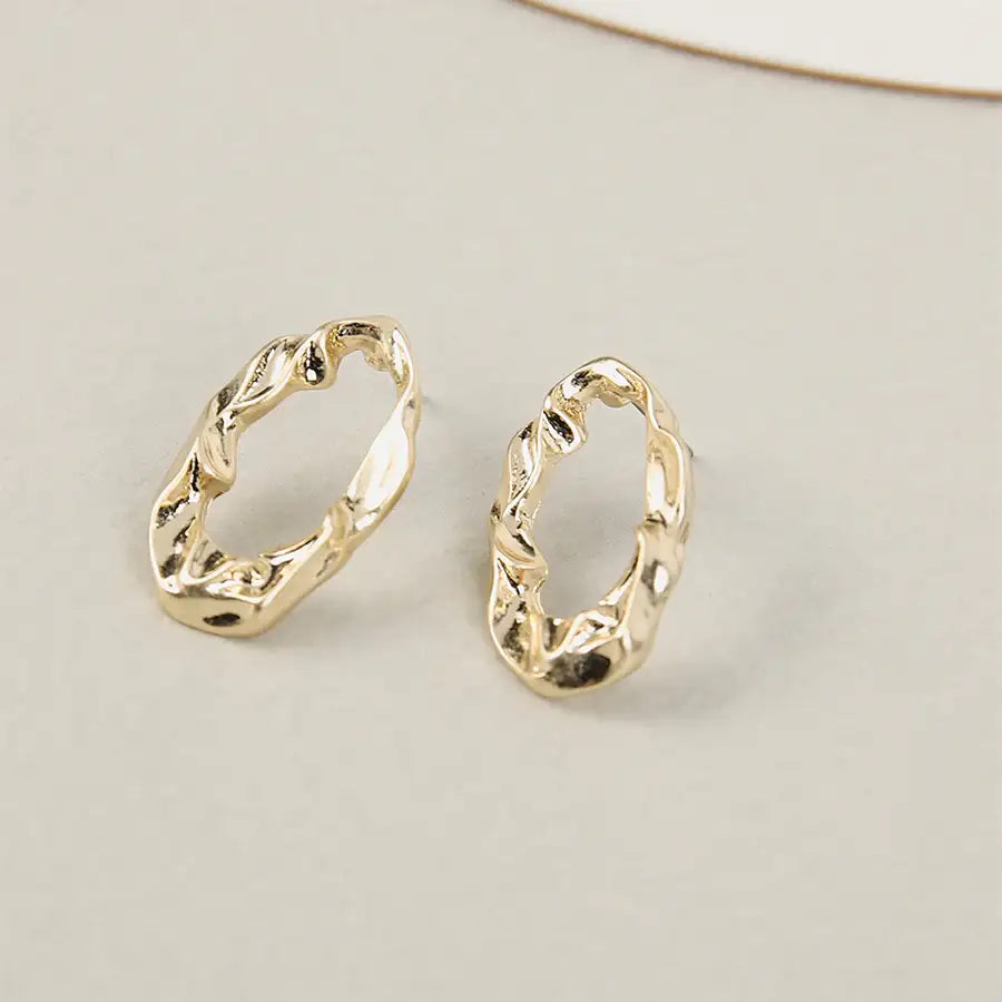 CLUE - Wave Twist Fashion Earrings - CLUE - Jewelry - Harumio