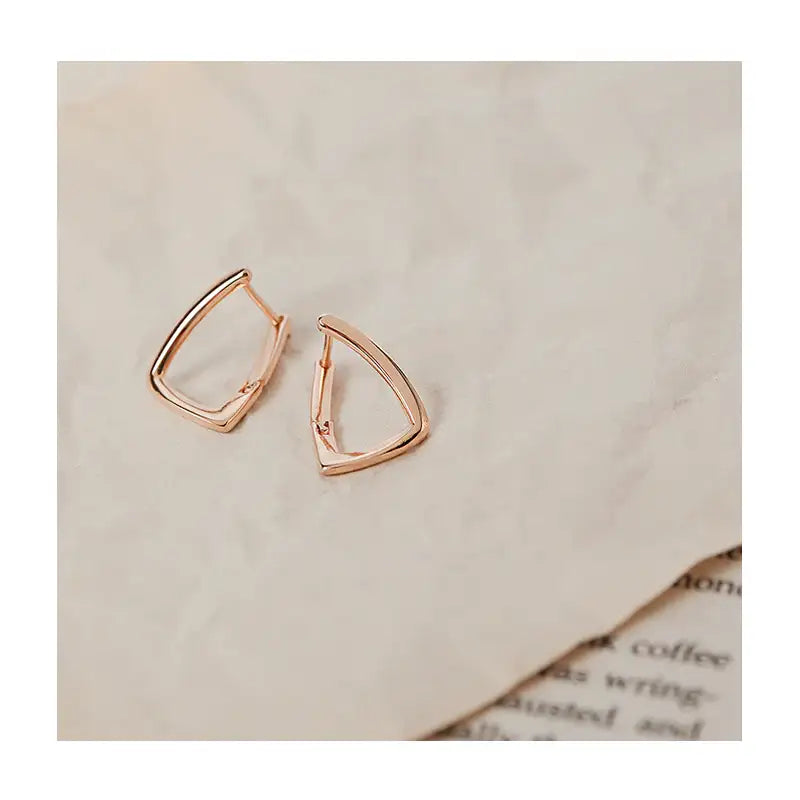 CLUE - Alli Multi-Angle Inner One-Touch Silver Earrings - CLUE - Jewelry - Harumio