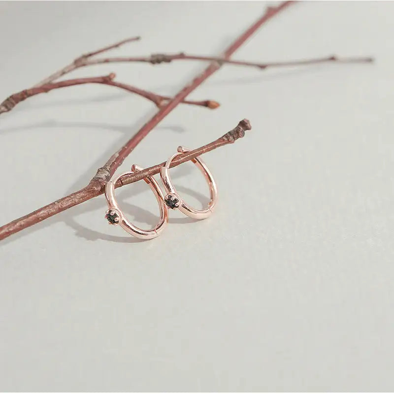 CLUE - Circle Black Cubic One-Touch Silver Earrings - CLUE - Jewelry - Harumio