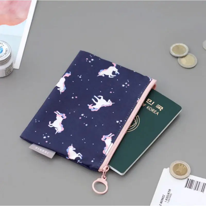 Iconic - Comely Flat Pouch - Iconic - Pouches - Harumio