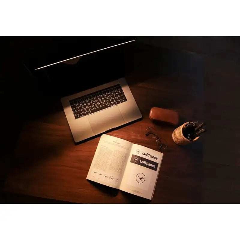 mosh - Smart Dimming Laptop Light - mosh - Laptop - Harumio