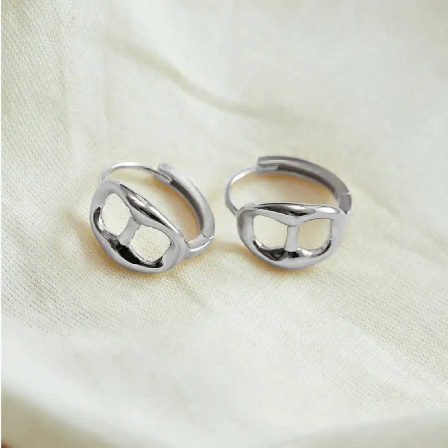 CLUE - Collection Iconic C Daily One Touch Earrings - CLUE - Jewelry - Harumio