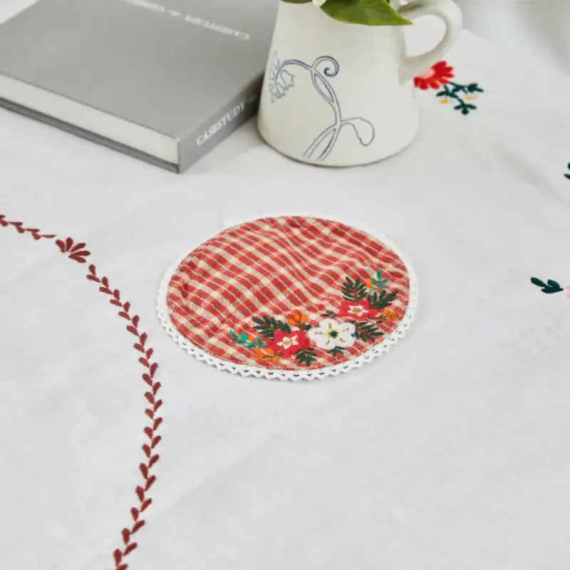 Korean L Red Check - Vintage Flower Embroidery Tea Coaster - Modern House - Coasters - Harumio