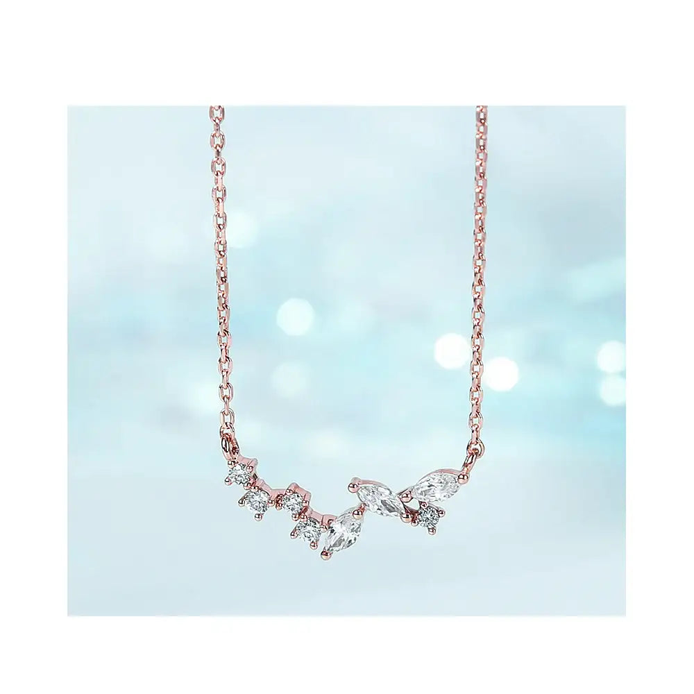 CLUE - Bellflower Hydrangea Leaf Silver Necklace - CLUE - Jewelry - Harumio