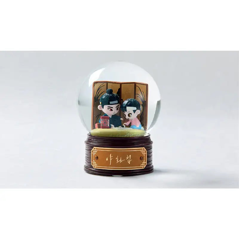 Painter of the Night - LED Snow Ball - Lezhin - Accessories - Harumio