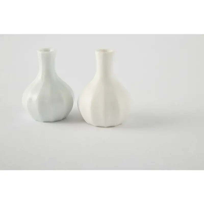 Chaora - White Porcelain Angle Vase (S) - Chaora - Tableware - Harumio