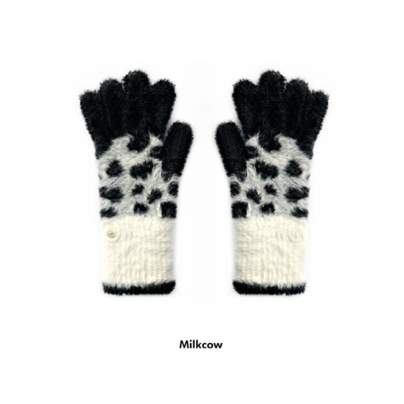 Wiggle Wiggle - Clumppy's Winter Gloves