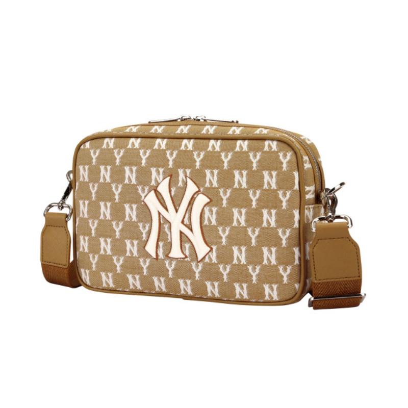 New york yankees shop crossbody bag