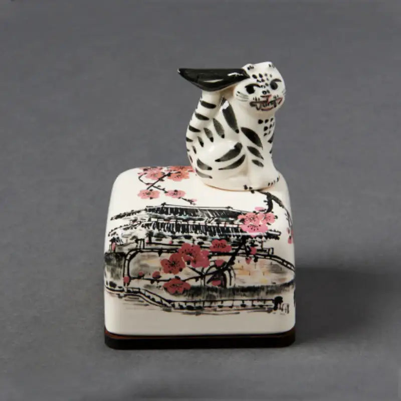 HK Studio - Tiger, Magpie and Sungnyemun Music Box - HK Studio - Music Box - Harumio