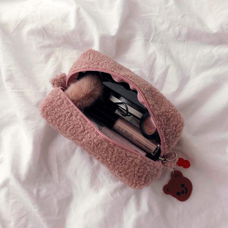 Pureureumdesign x 10x10 - Cupid Bear Fur Pouch - Pureureumdesign - Accesories - Harumio