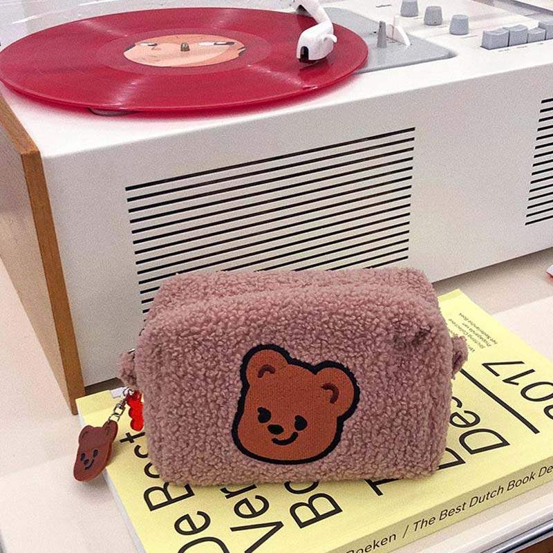 Pureureumdesign x 10x10 - Cupid Bear Fur Pouch - Pureureumdesign - Accesories - Harumio