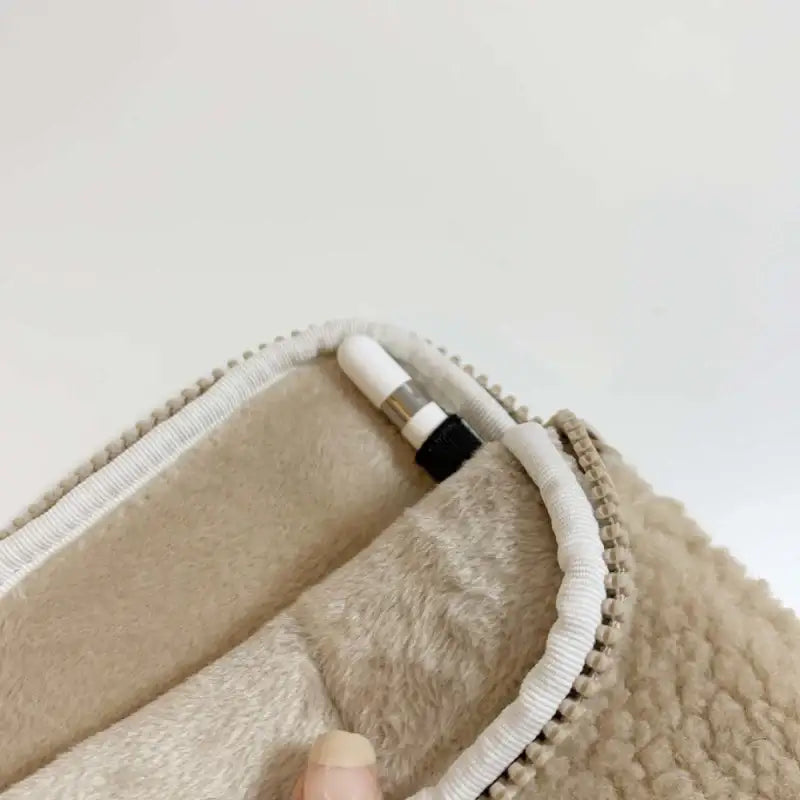 Teteum - Bebe Fluffy iPad Pouch - Teteum - iPad Pouch - Harumio