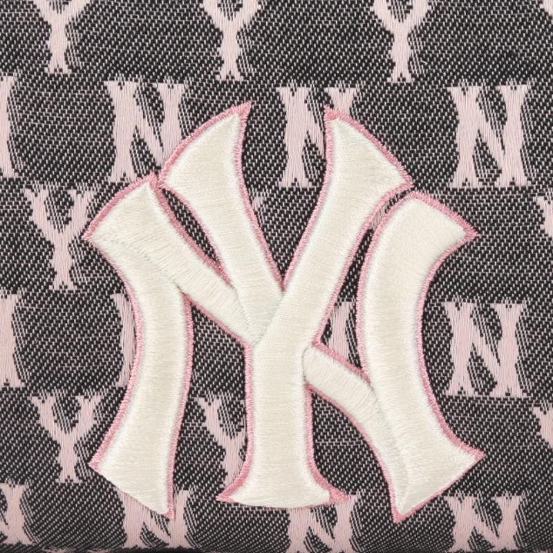 MLB Korea - New York Yankees Jacquard Monogram Hip Sack Bag