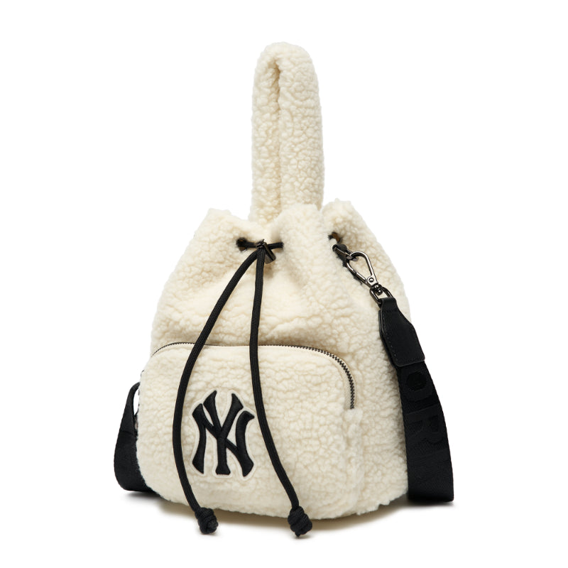 MLB KOREA Basic Small Logo Fleece Bucket Bag New York Yankees - KiosKorea