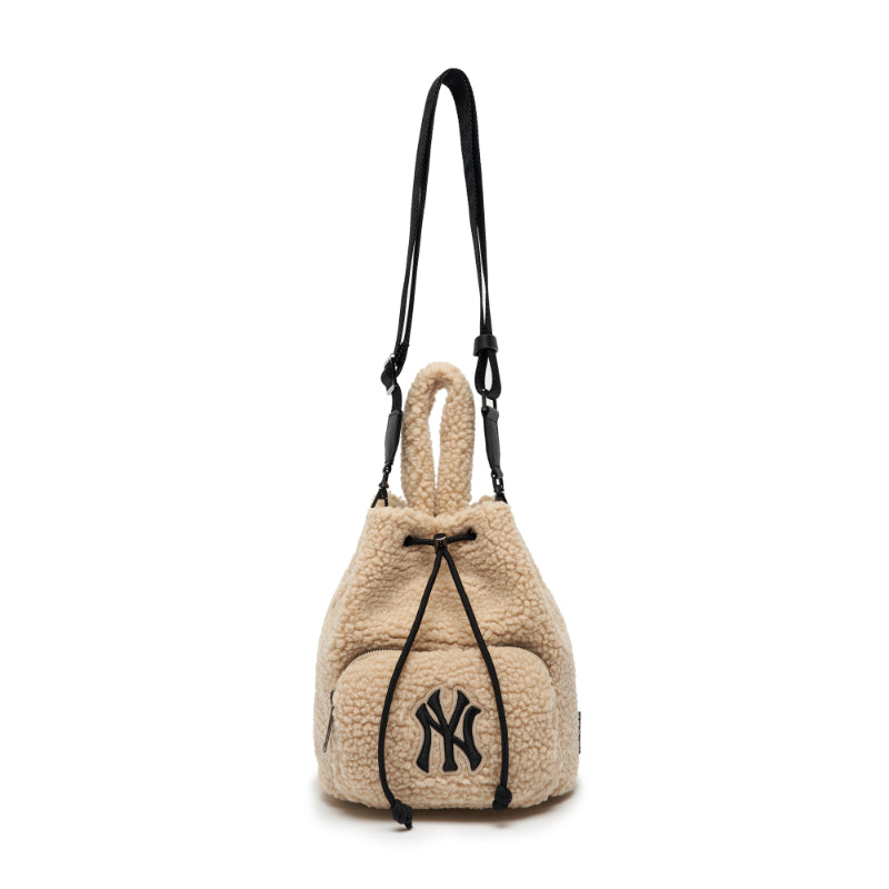 MLB NY New York Yankees Polar Fleece Wool Hand Bag
