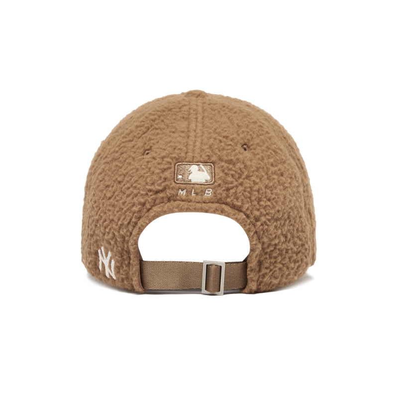 MLB Korea - Mega Bear Fleece Unstructured Ball Cap