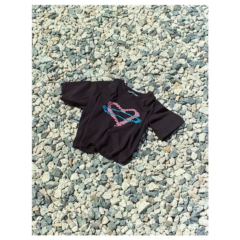 NewJeans - ADOR - Crop Tee - NewJeans - Cropped T-shirts - Harumio