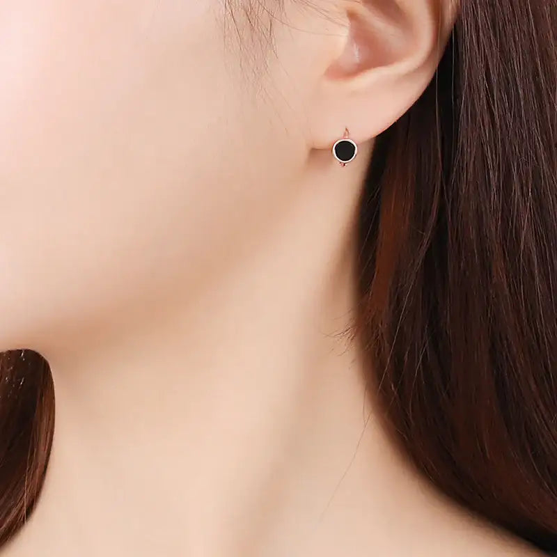 CLUE - Chic Davit One Touch Earrings - CLUE - Jewelry - Harumio