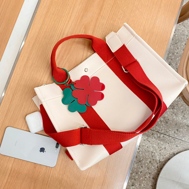 THE ELLA - Clover Acrylic Keyring