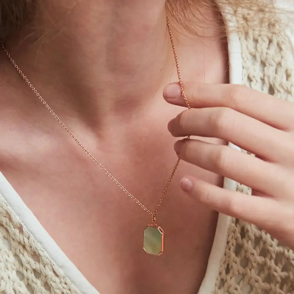CLUE - C Collection Mother-of-Pearl Pendant Silver Necklace - CLUE - Jewelry - Harumio