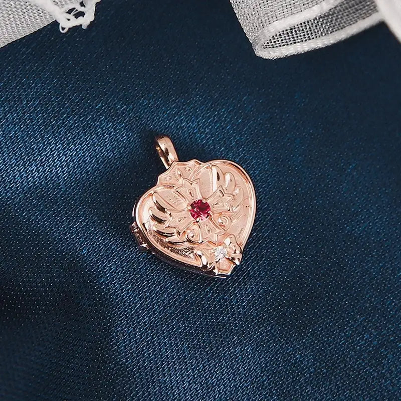 Saint Tail x Clue - Heart Locket 10K Gold Pendant - CLUE - Jewelry - Harumio