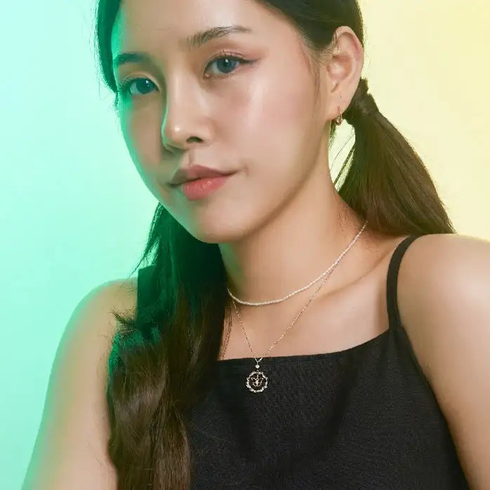 CLUE - Laurel Circular Butterfly Rose Gold Necklace - CLUE - Jewelry - Harumio