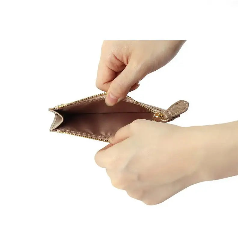 CLUE - Soft Latte Beige Card Holder - CLUE - Accessories - Harumio