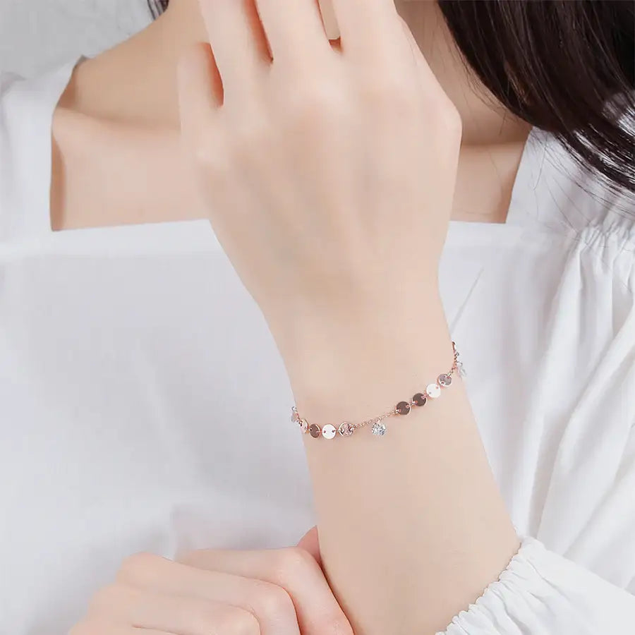 CLUE - Round Coin Pendant Silver Bracelet - CLUE - Jewelry - Harumio
