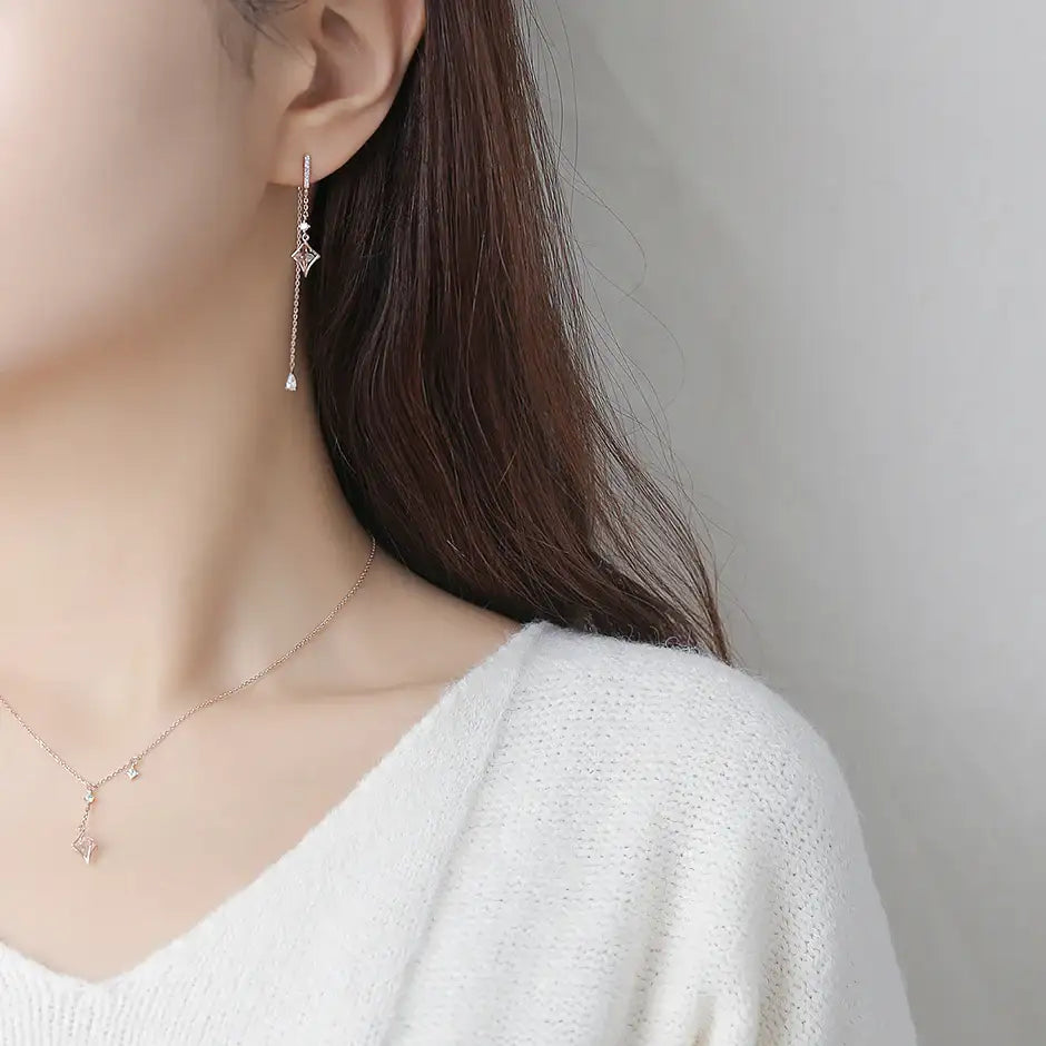 CLUE - Starry Sky Sculpture Moonlight Silver Necklace - CLUE - Jewelry - Harumio