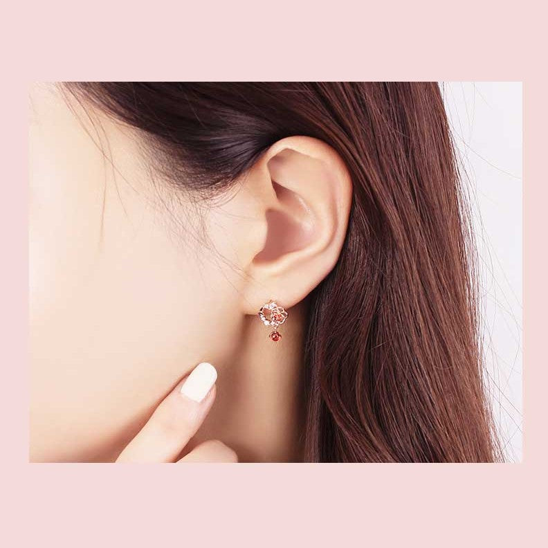 CLUE - Snow Camellia Silver Earring