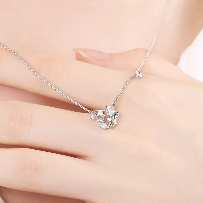 OST - August Birthstone Peridot Clover Birth Flower Necklace - OST - Jewelry - Harumio