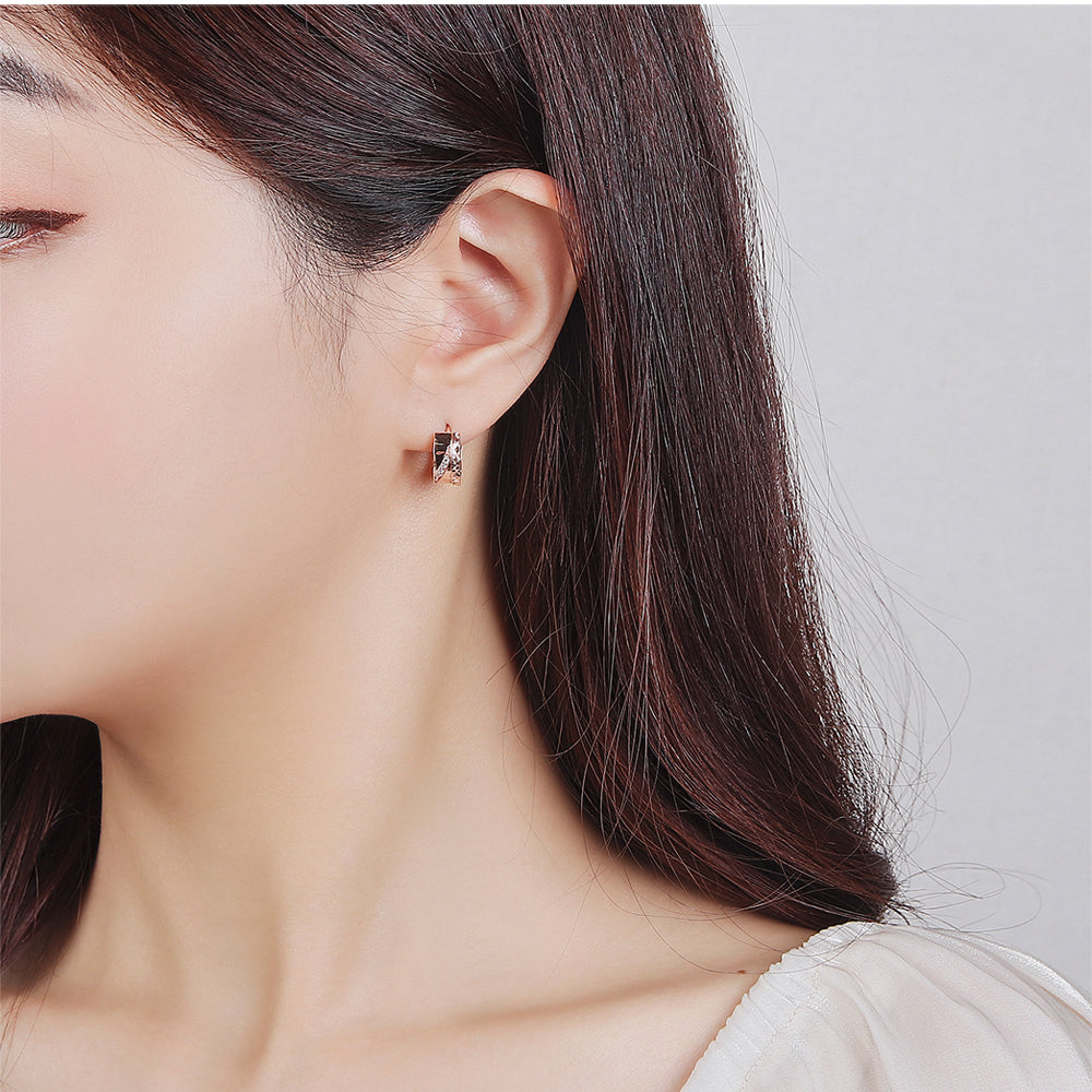 CLUE - Diagonal Cubic One-Touch Ring Earrings