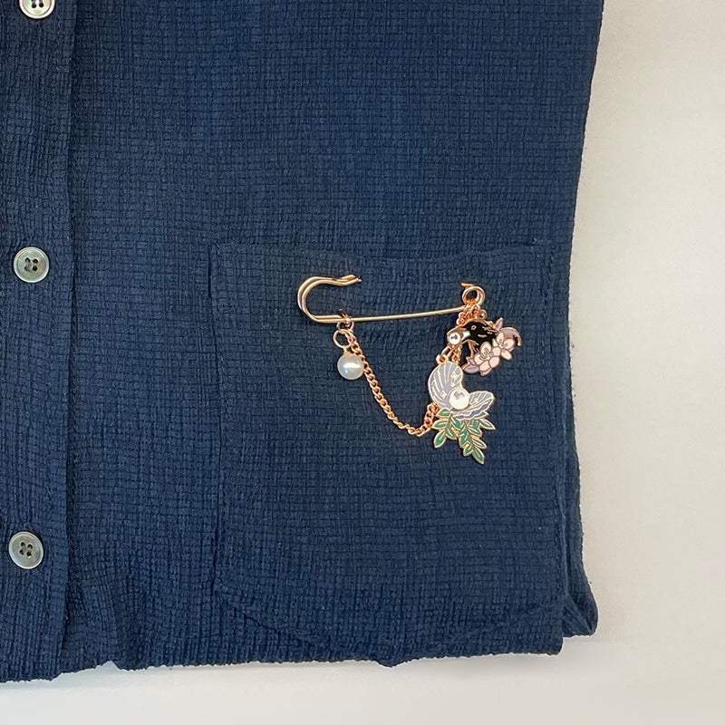 Pearl Boy - Pin Brooch - Lezhin - Accessories - Harumio