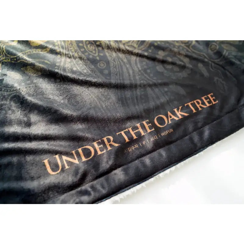 Under The Oak Tree x MOFUN - Knee Blanket - MOFUN - Blankets - Harumio